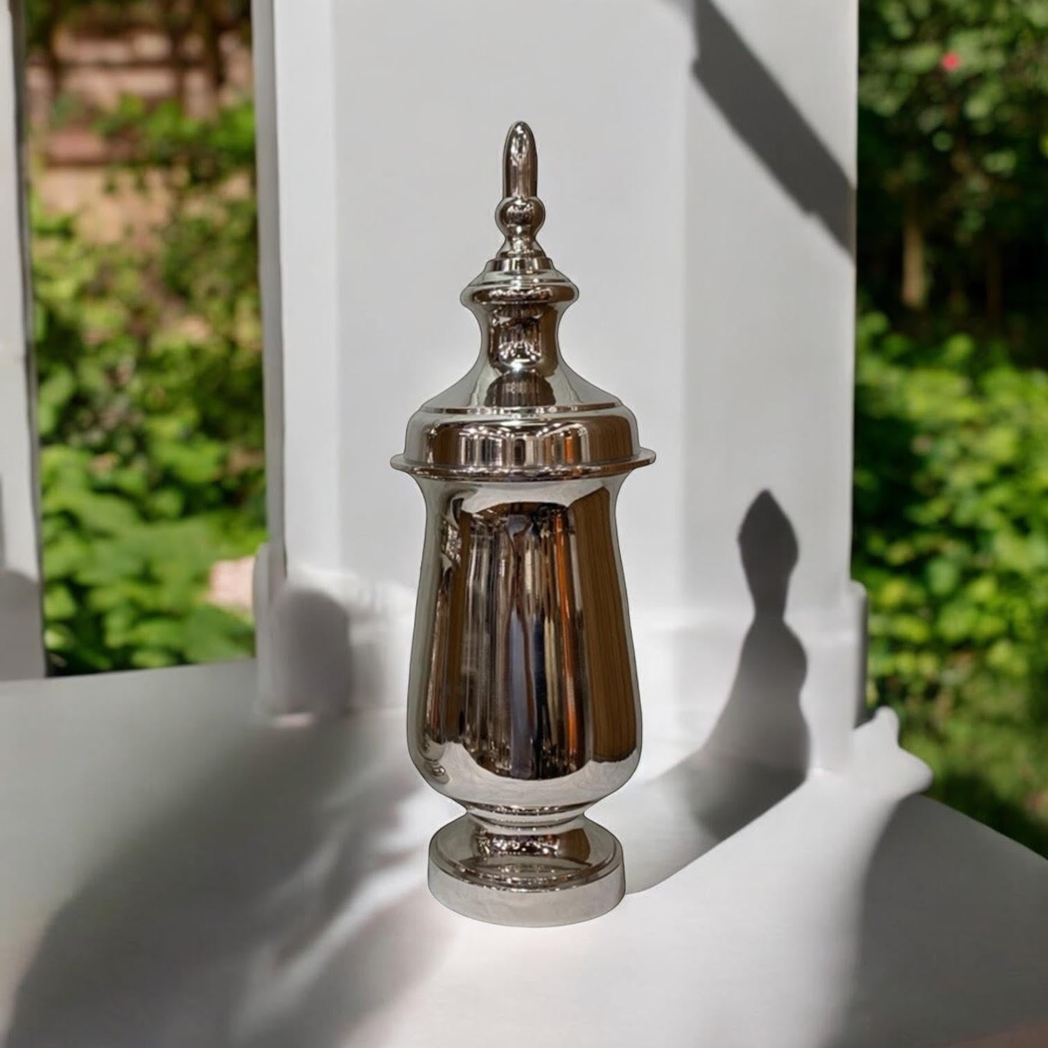 50CM Ceramic Decorative Ginger Jar with Lid, Glazed Finish, Antique-Inspired Home Decor