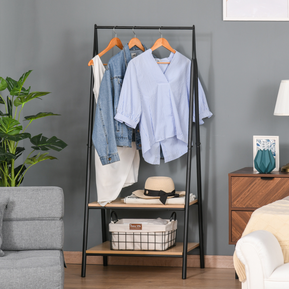 HOMCOM 2-Tier Garment Rack with 2 MDF Bottom Shelves, 149 cm H, Black/Wood Grain