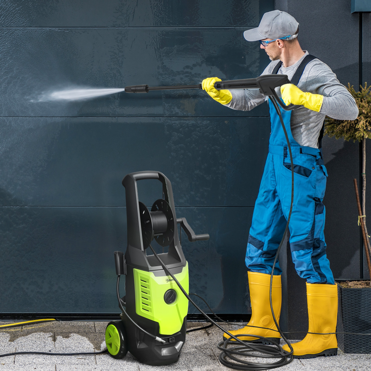 Outsunny 2200W 170 Bar Pressure Washer with Adjustable Nozzle