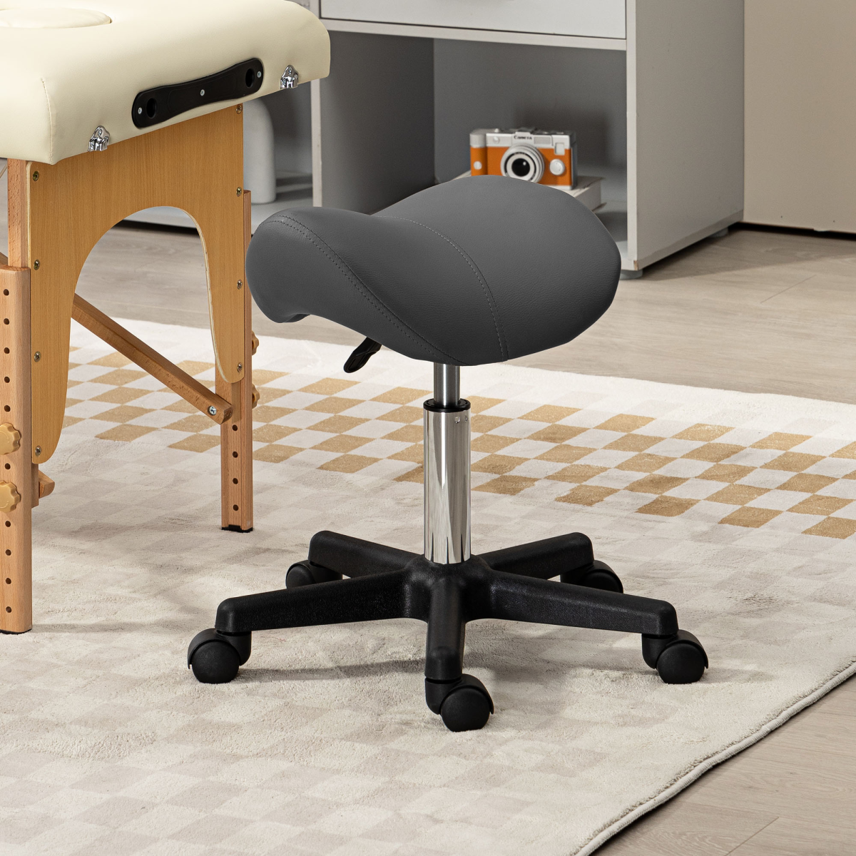 HOMCOM Adjustable Rolling Saddle Stool for Salon, Spa, Grey
