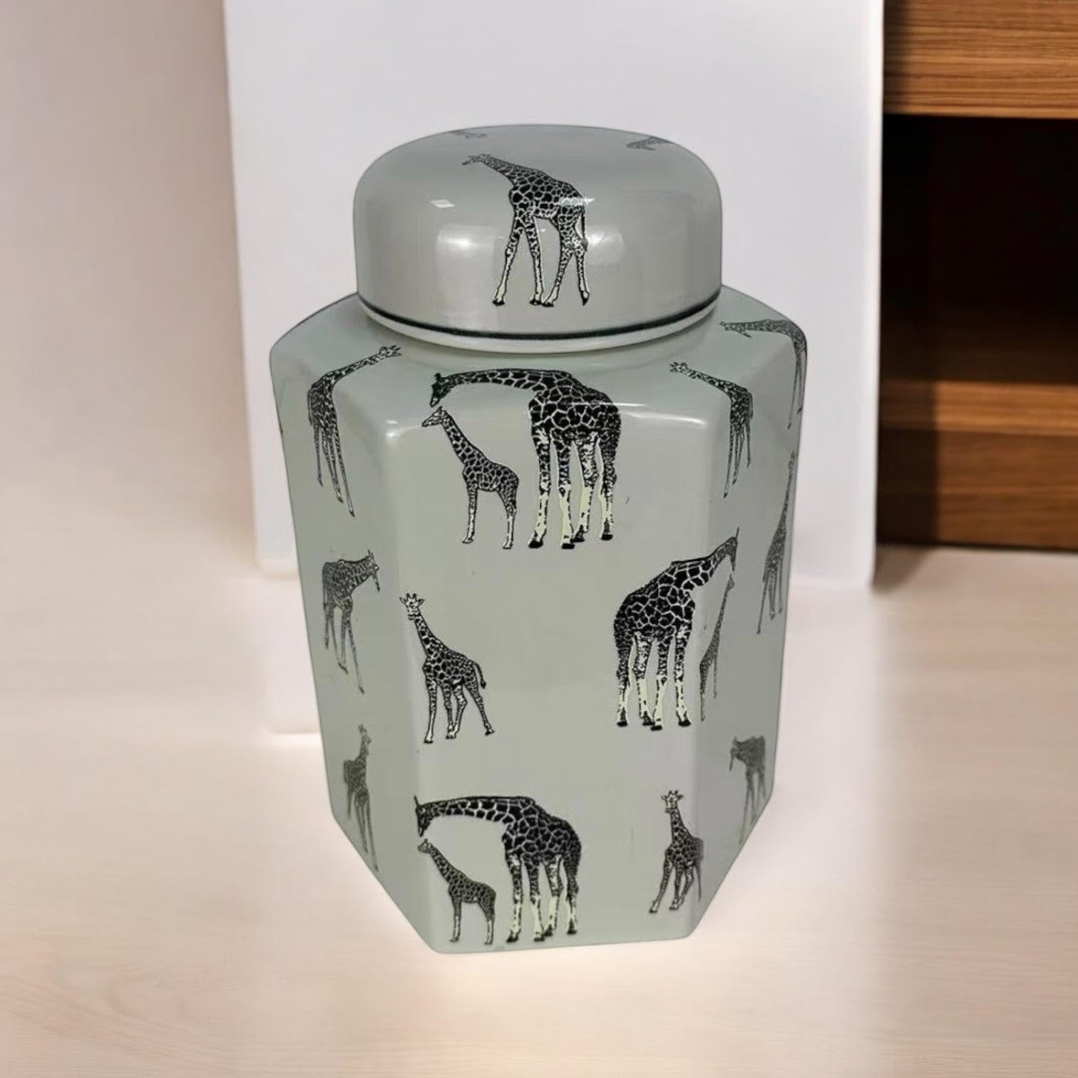 MSL 18cm Ginger Jar Giraffe Glazed Umbrella Stand Vase