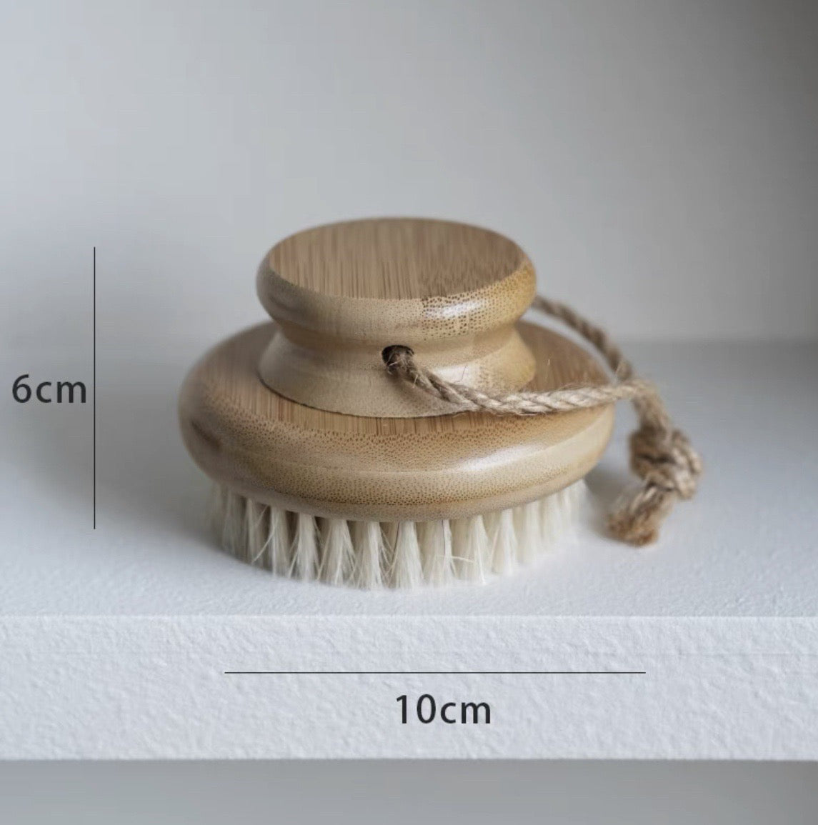 Re:gn Body Brush – Exfoliate & Revitalise Your Skin