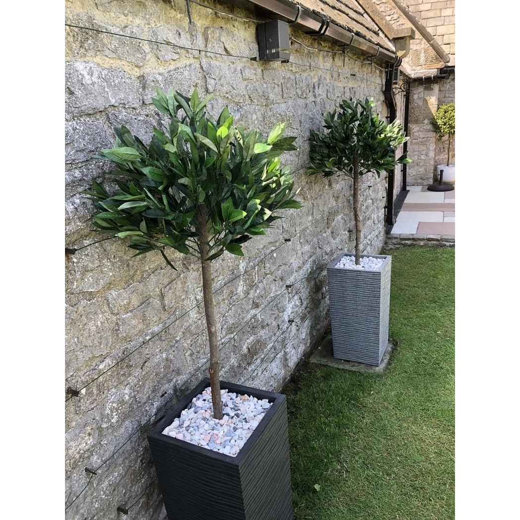 Leaf 120cm 4ft Artificial Topiary Bay Laurel Ball Tree with Plain Trunk
