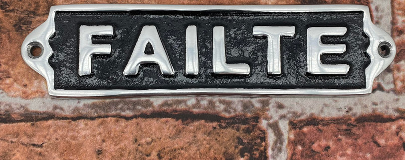 MSL 20cm Aluminium Failte Metal Door Sign with Pre-Drilled Holes