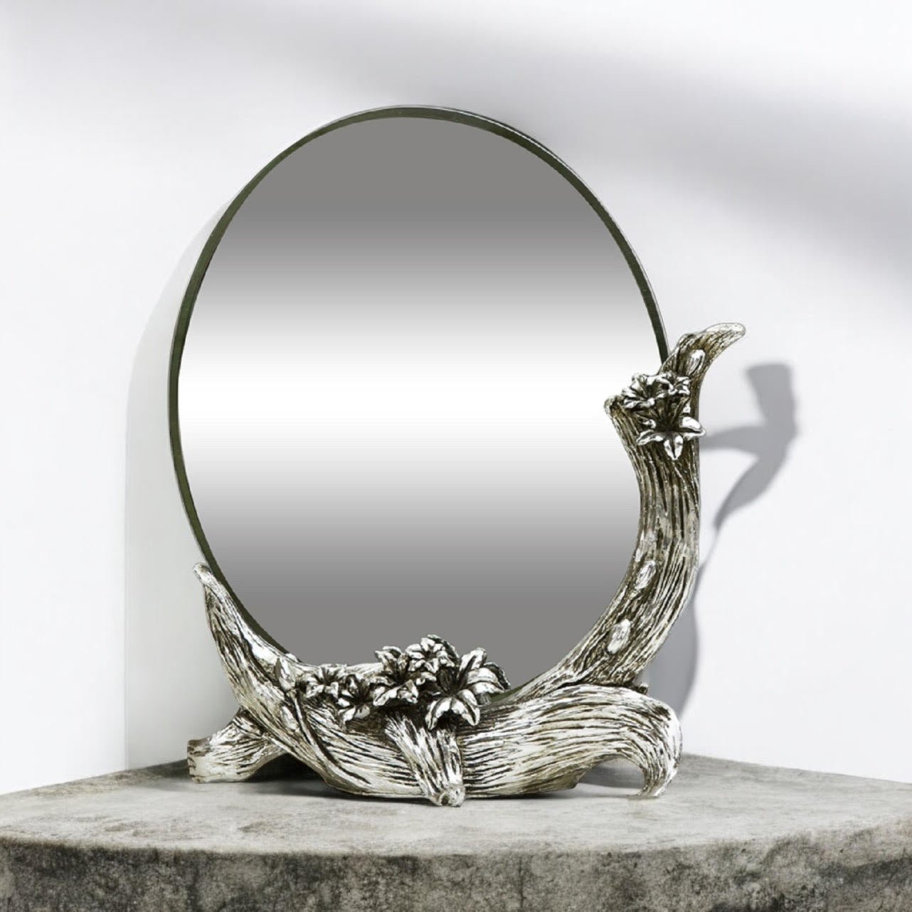 MSL 25x30cm Round Wall Mirror Hand Finished with Hanging Hook on Back