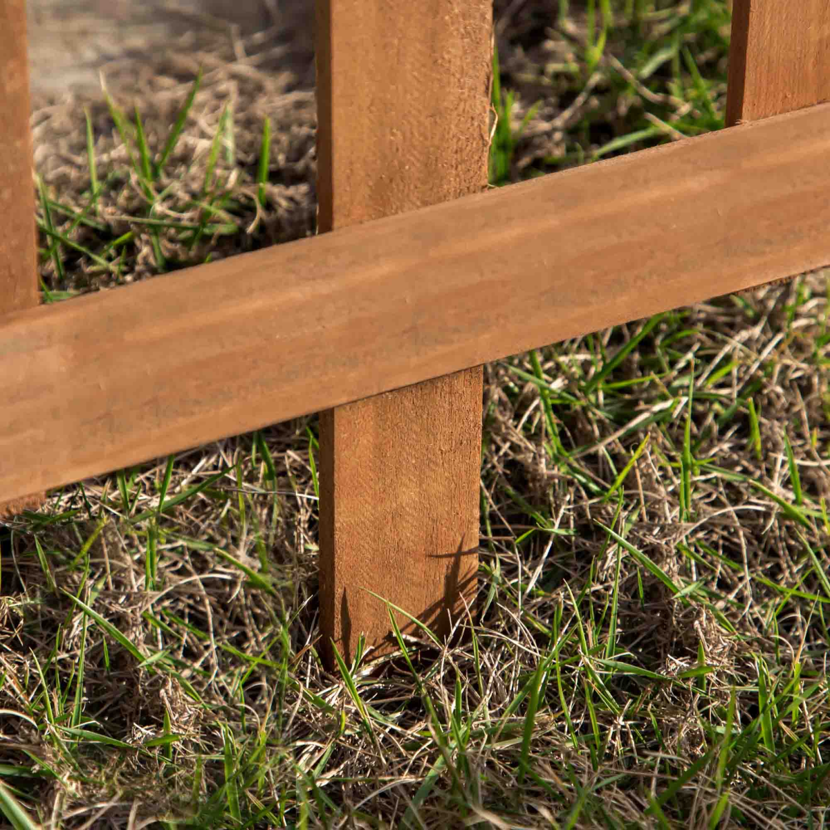 Outsunny 12-Pack Wooden Garden Border Fence Panels, Fixed Picket Fencing