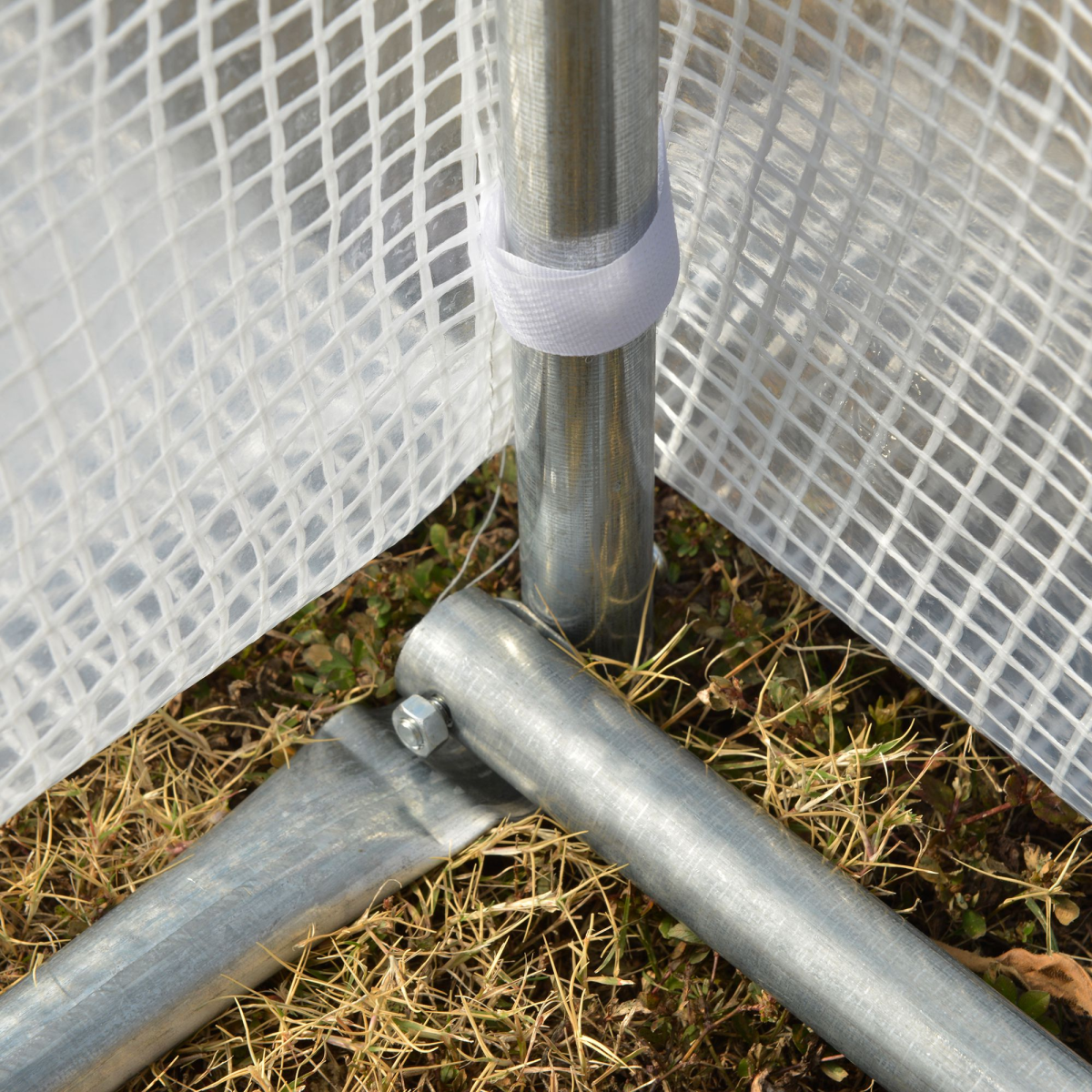 3.9 x 3 x 2 m Walk-In Greenhouse Polytunnel with Steel Frame, Windows and Door