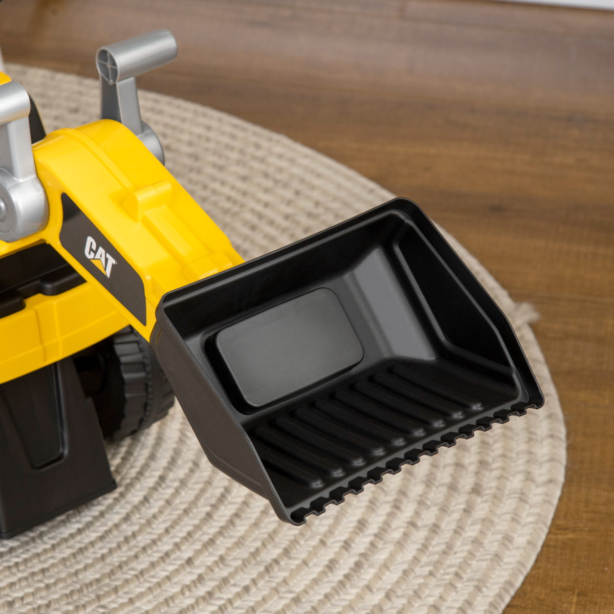 HOMCOM CAT Licensed Kids Ride-On Tractor with Manual Shovel, 1-3 Years