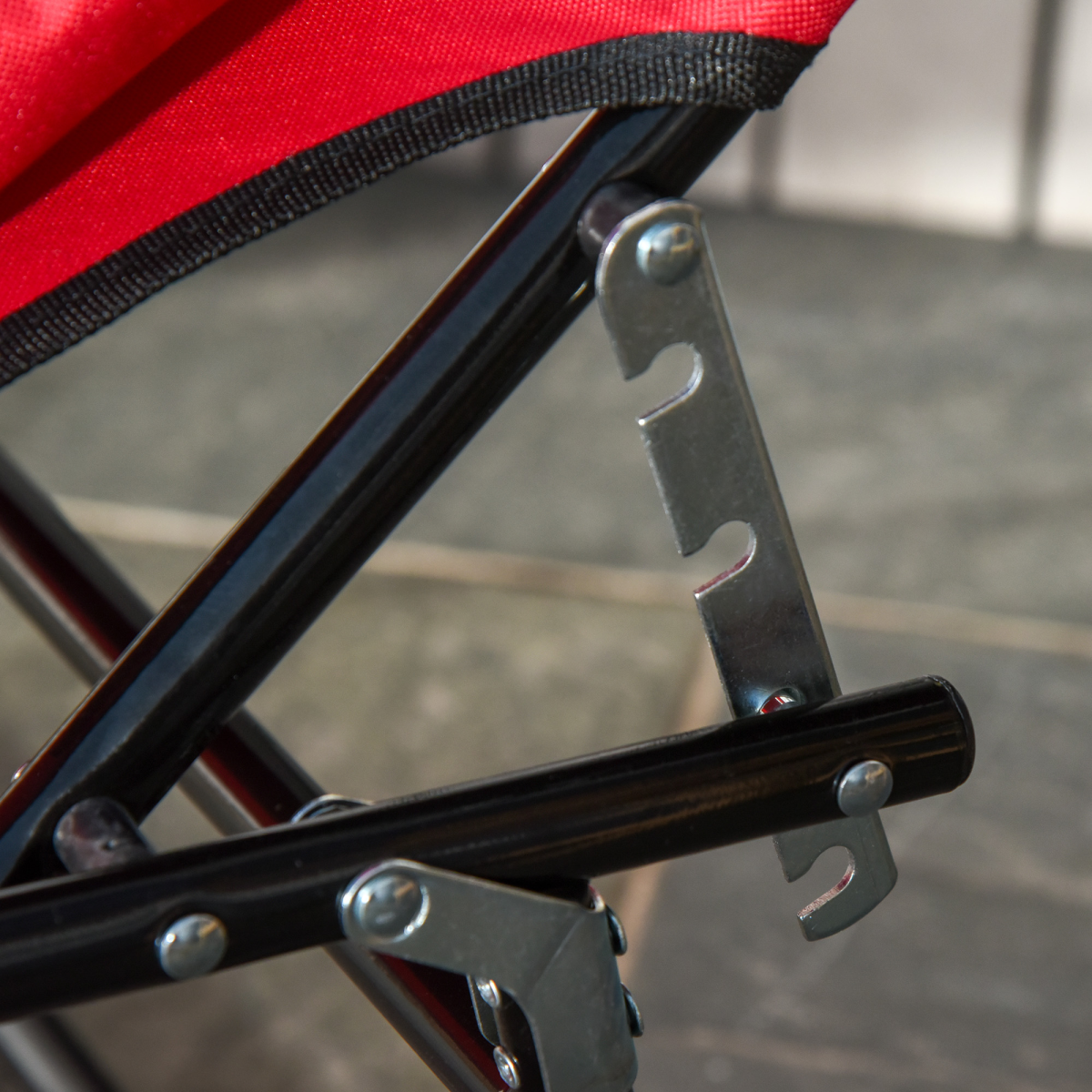 Outsunny Folding Sun Lounger Reclining Chair with Adjustable Backrest and Reading Hole, Red