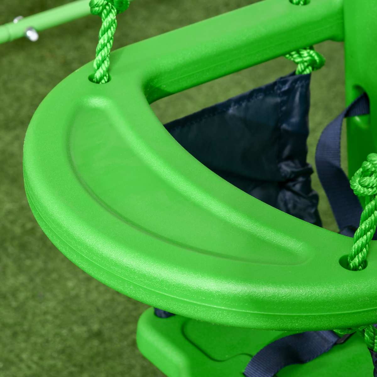 Outsunny Nursery Swing with Safety Seat Belt and Back Support for Indoor and Outdoor Use, 6-36 Months