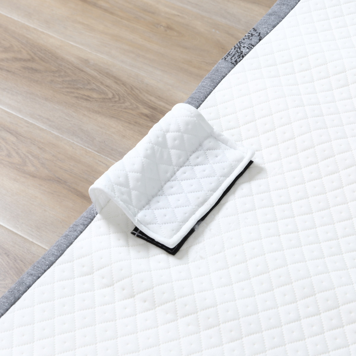 HOMCOM Folding Bed with 10cm Mattress, Portable Foldable Guest Bed, Metal Frame, 4 Wheels, 150kg Max Load