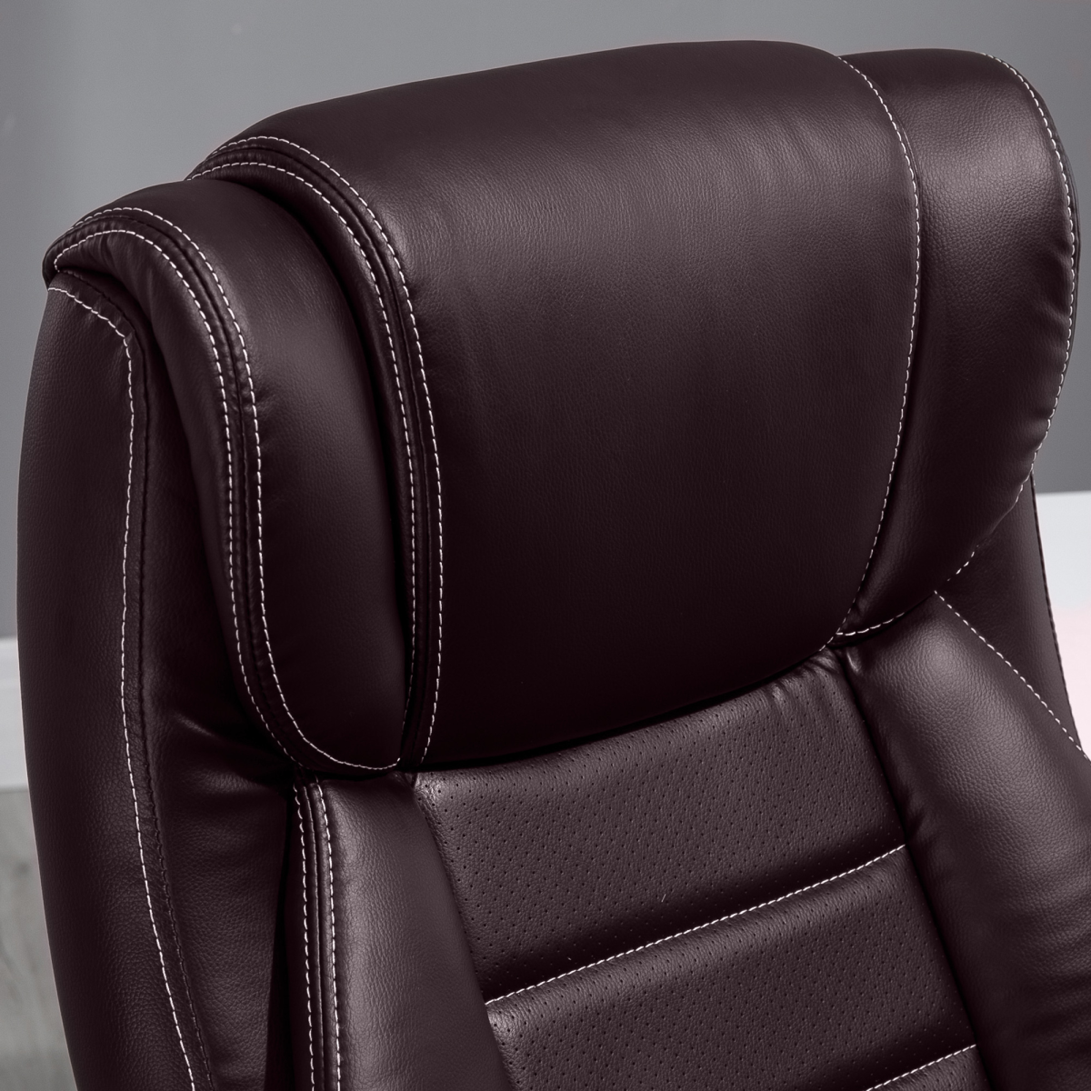 High Back PU Leather 6-Point Vibration Massage Executive Office Chair, Brown