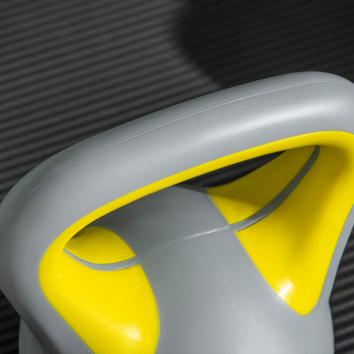 SPORTNOW 4kg Kettlebell with Handle for Home Gym, Yellow/Grey