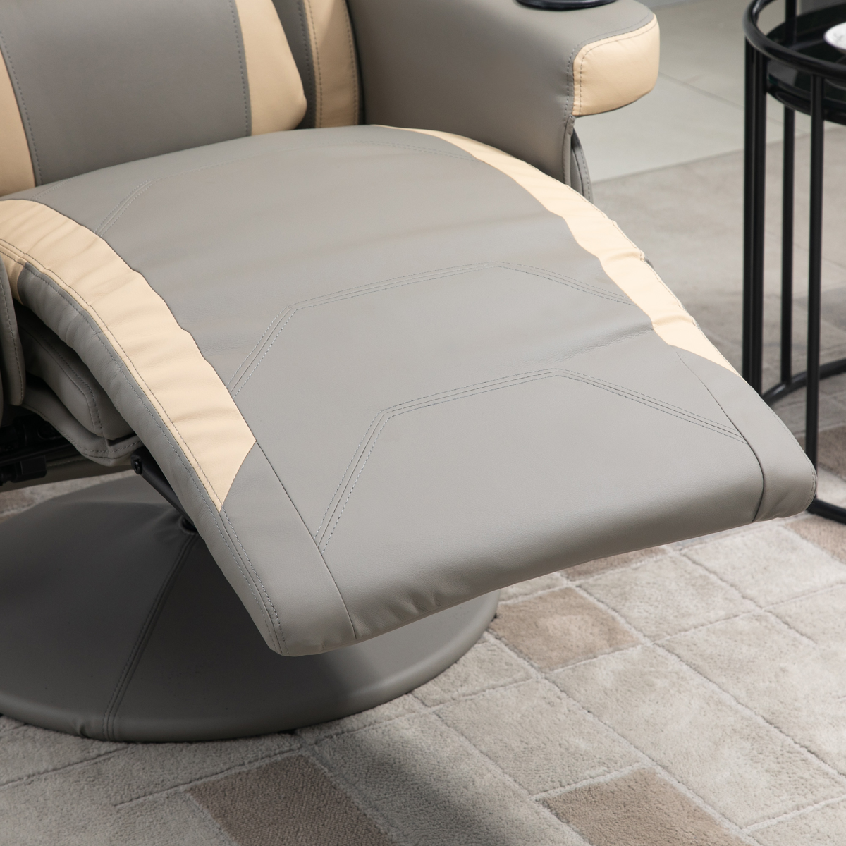 HOMCOM Manual Recliner Armchair with Footrest, 135° Reclining, 360° Swivel, Faux Leather