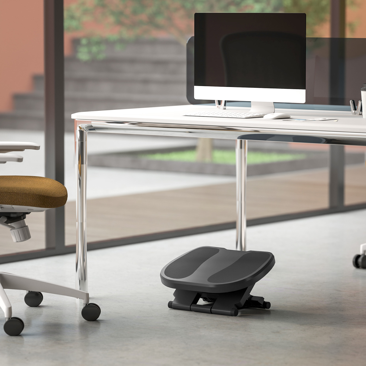 HOMCOM Adjustable Ergonomic Footrest, Height Adjustable, Grey