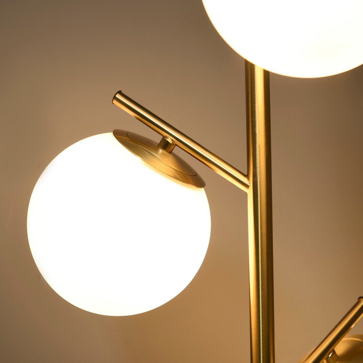 Modern 3-Light Gold Floor Lamp for Living Room & Bedroom