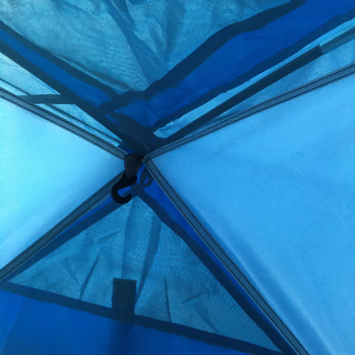 Outsunny Compact Camping Tent with Vestibule & Mesh Vents for Hiking Blue