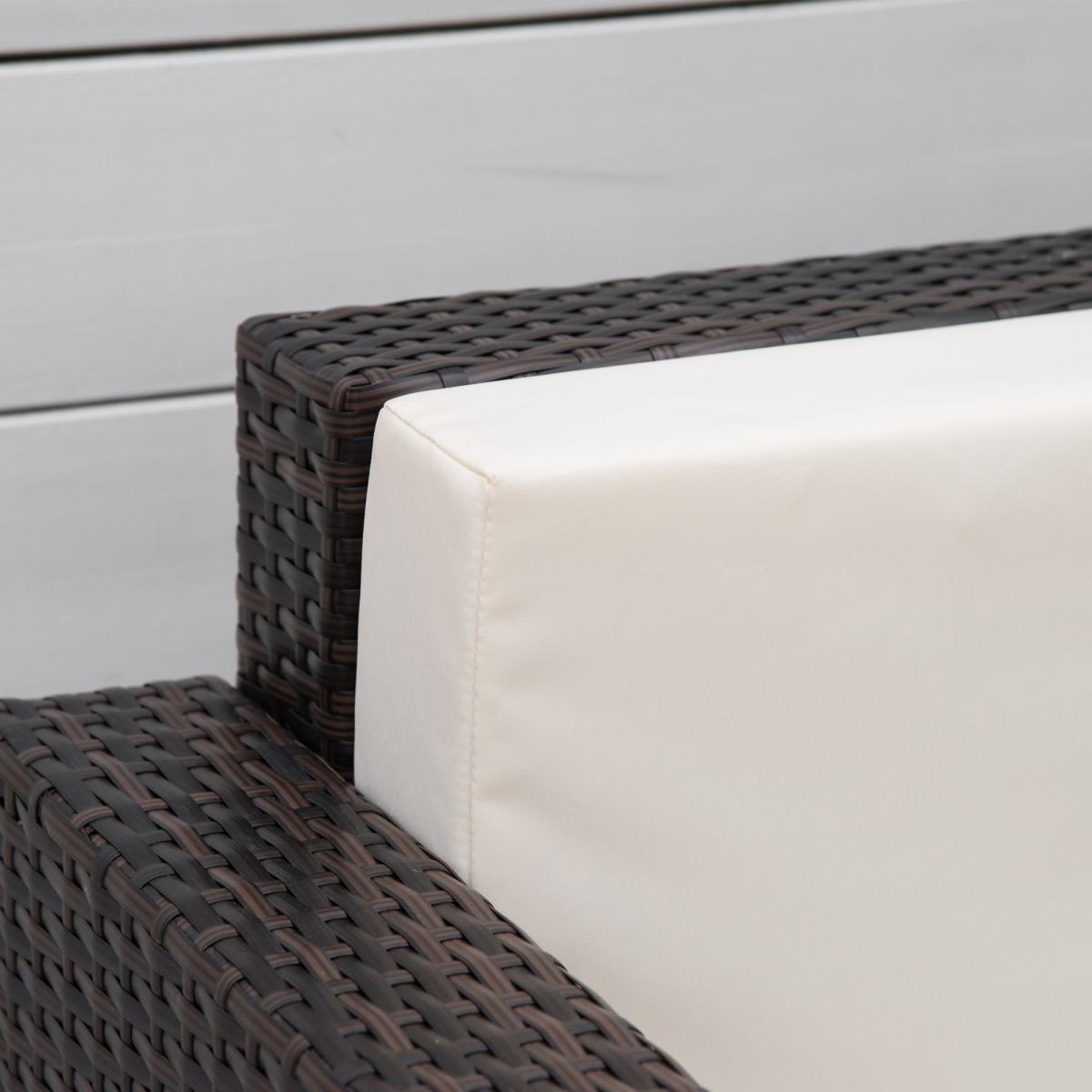 Outsunny Brown PE Rattan Garden Armchair, Fire Resistant, UV Resistant, Powder Coated Metal Frame, Removable Machine Washable Cushions