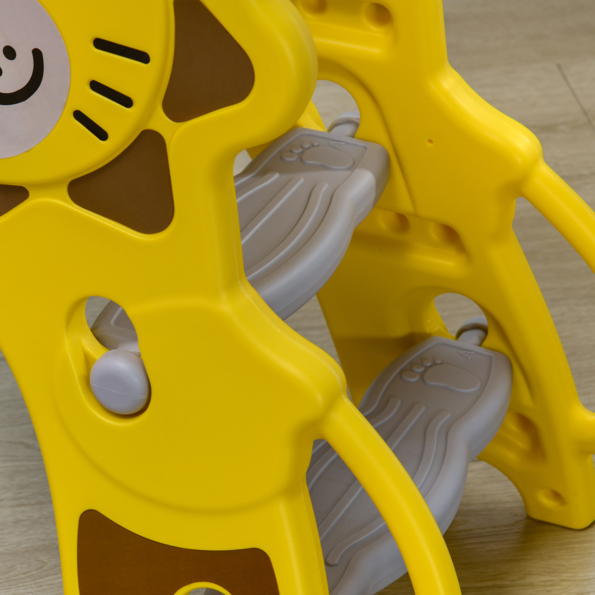 AIYAPLAY 2-in-1 Kids Slide with Basketball Hoop, 18-36 Months