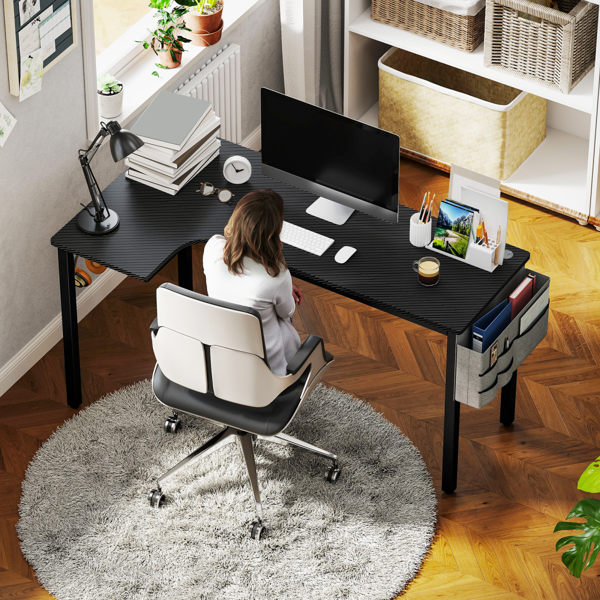 HOMCOM L-Shaped Corner Computer Desk with Fabric Bag & Hooks, Black