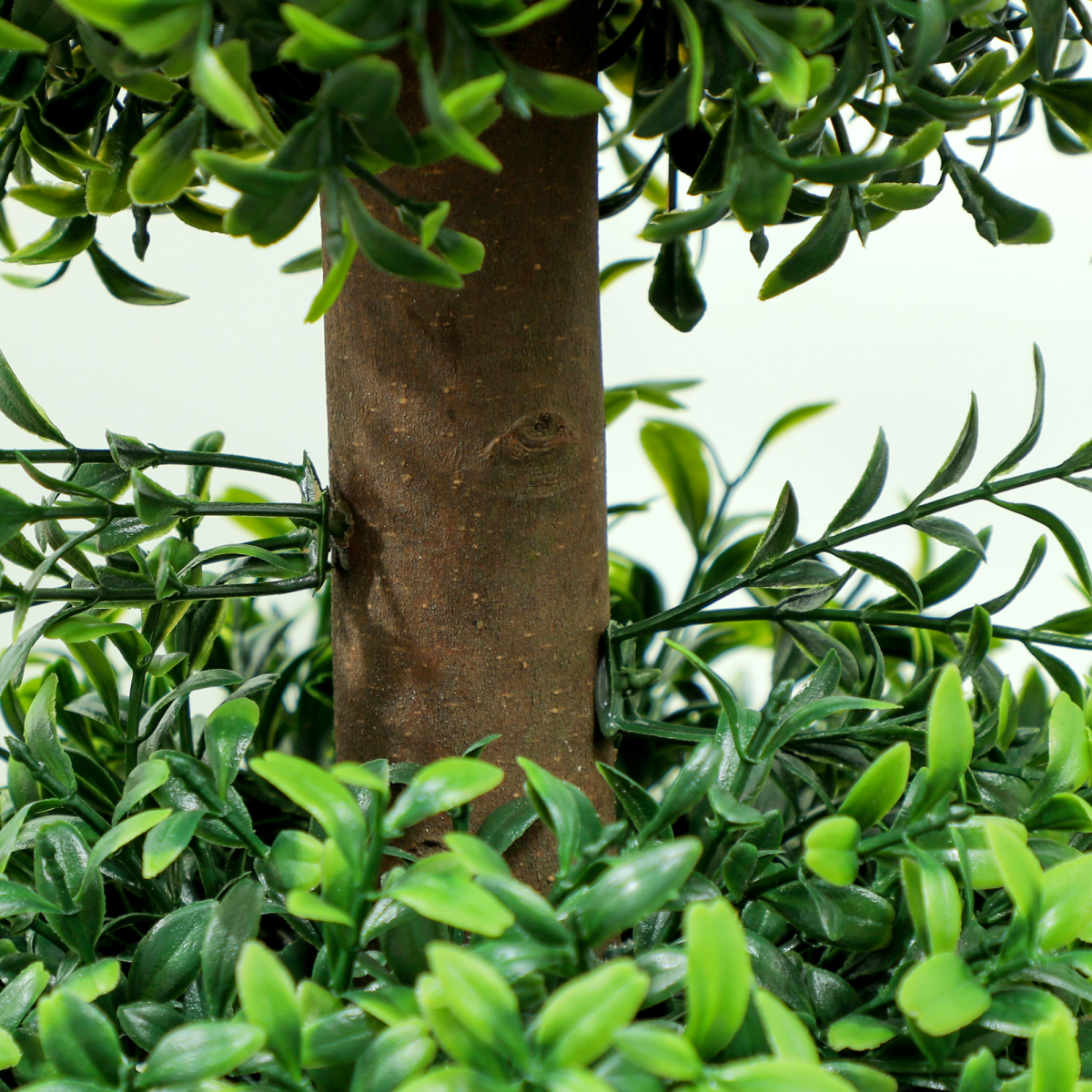 HOMCOM Set of 2 Artificial Boxwood Topiary Trees in Pot, Green