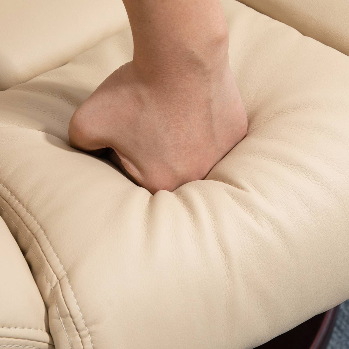 HOMCOM Beige PU Leather Swivel Manual Recliner Chair with Footrest