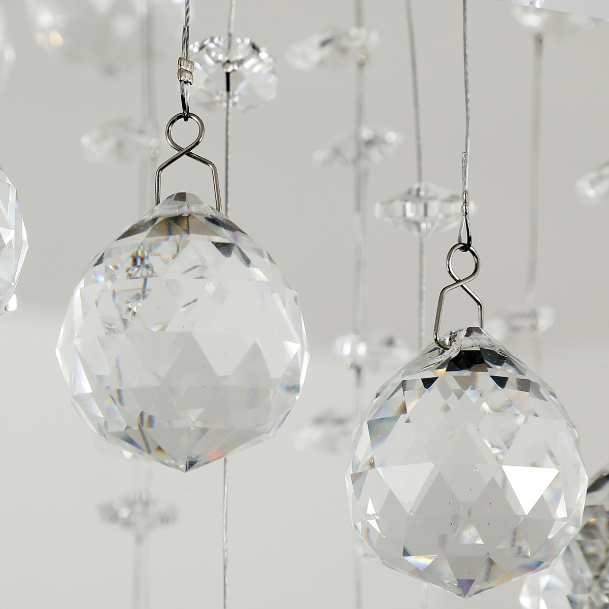 HOMCOM Crystal Chandelier Spiral Rain Drop Silver Crystal Metal with 20 K9 Crystal Glass Ball Droplets, GU10 1 x 50W Bulb Required