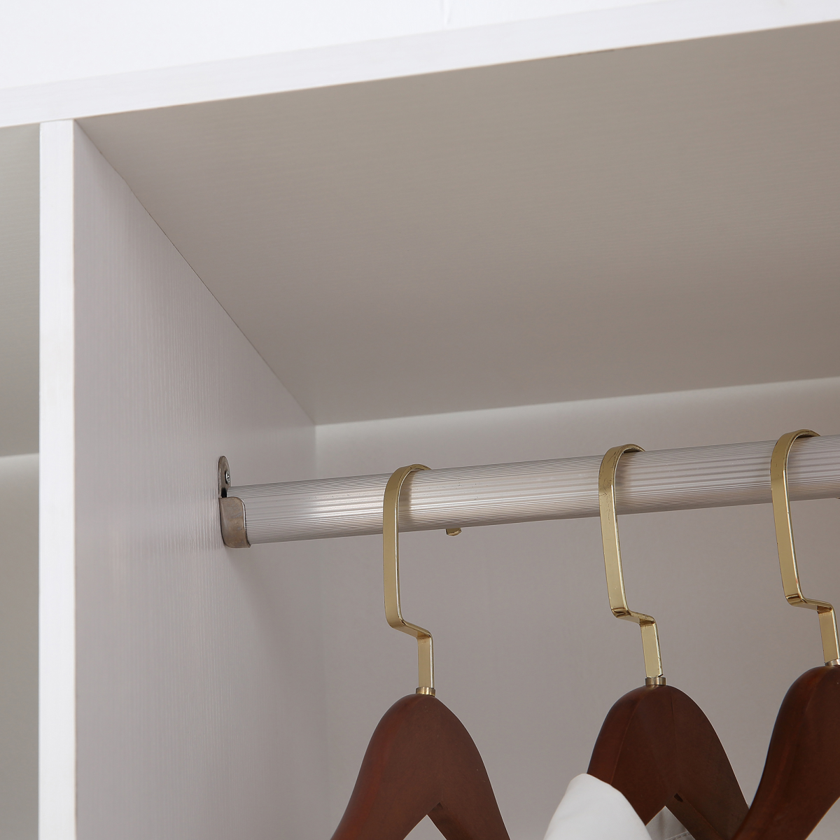 HOMCOM Mobile Double Open Wardrobe with 2 Rails, 3-Tier Cubes, White