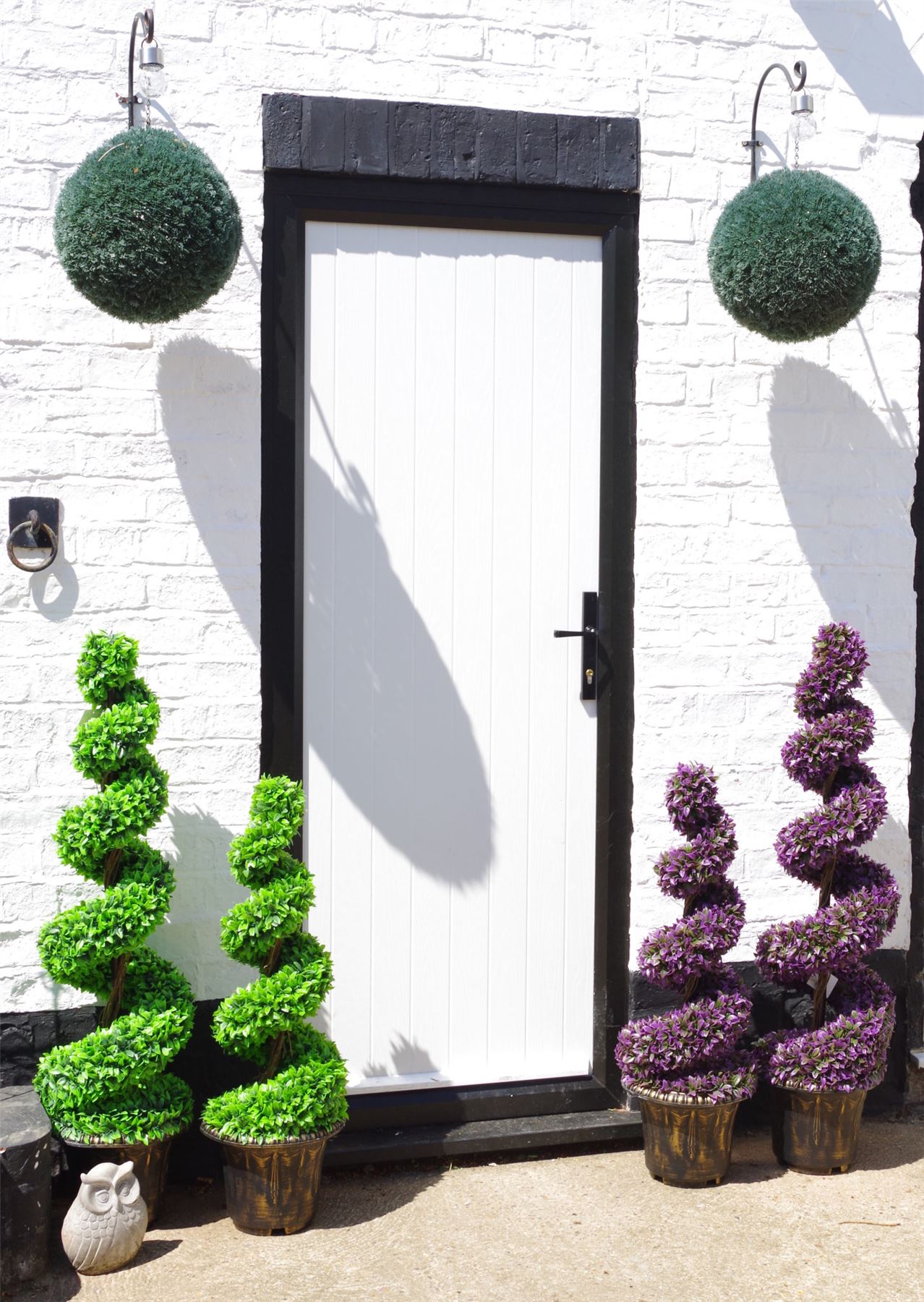 Leaf 120cm Purple Large Leaf Artificial Boxwood Spiral Tree with Decorative Planter
