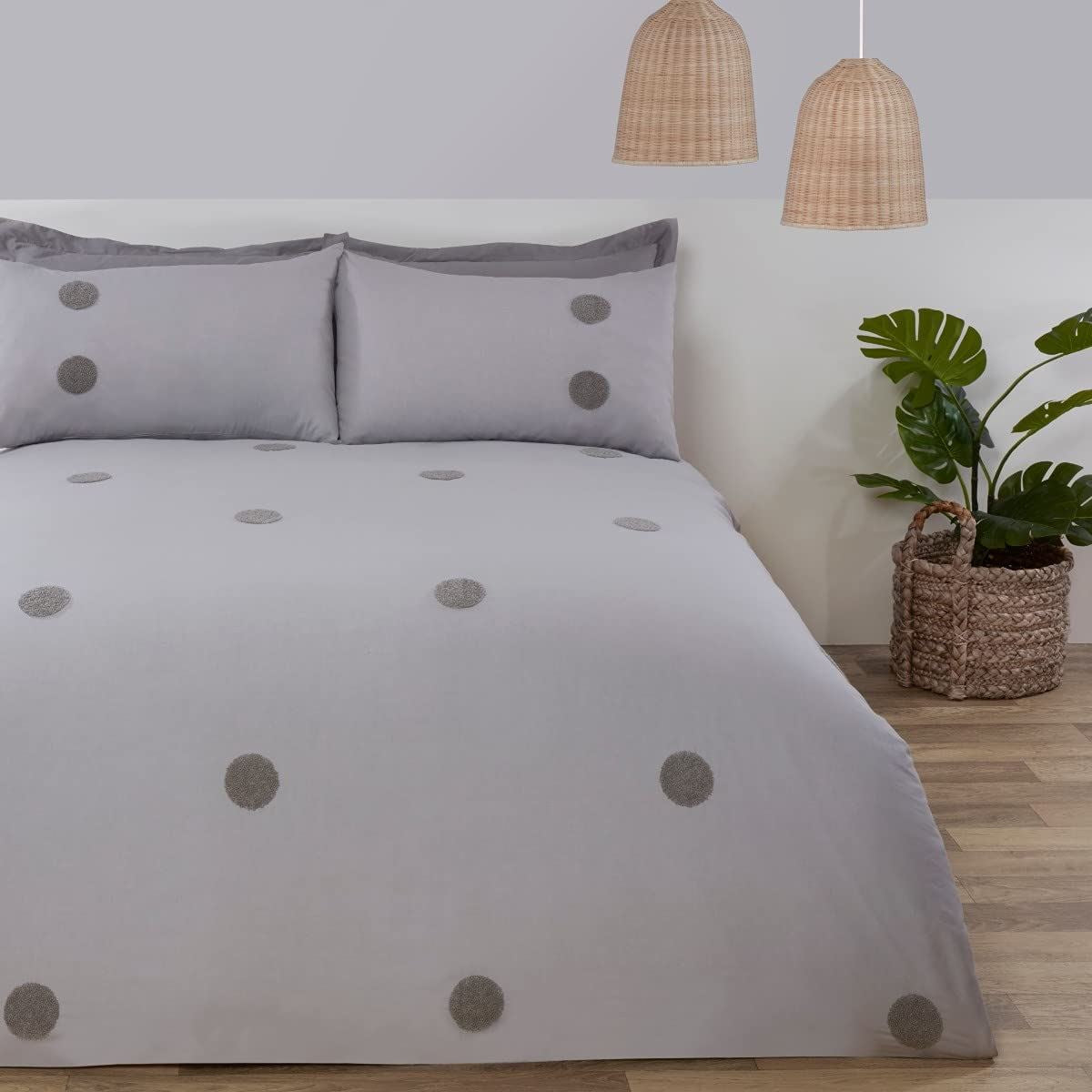 Sleepdown Embroidered Tufted Circles Double Duvet Cover Set, Grey, Essential Bedding Range