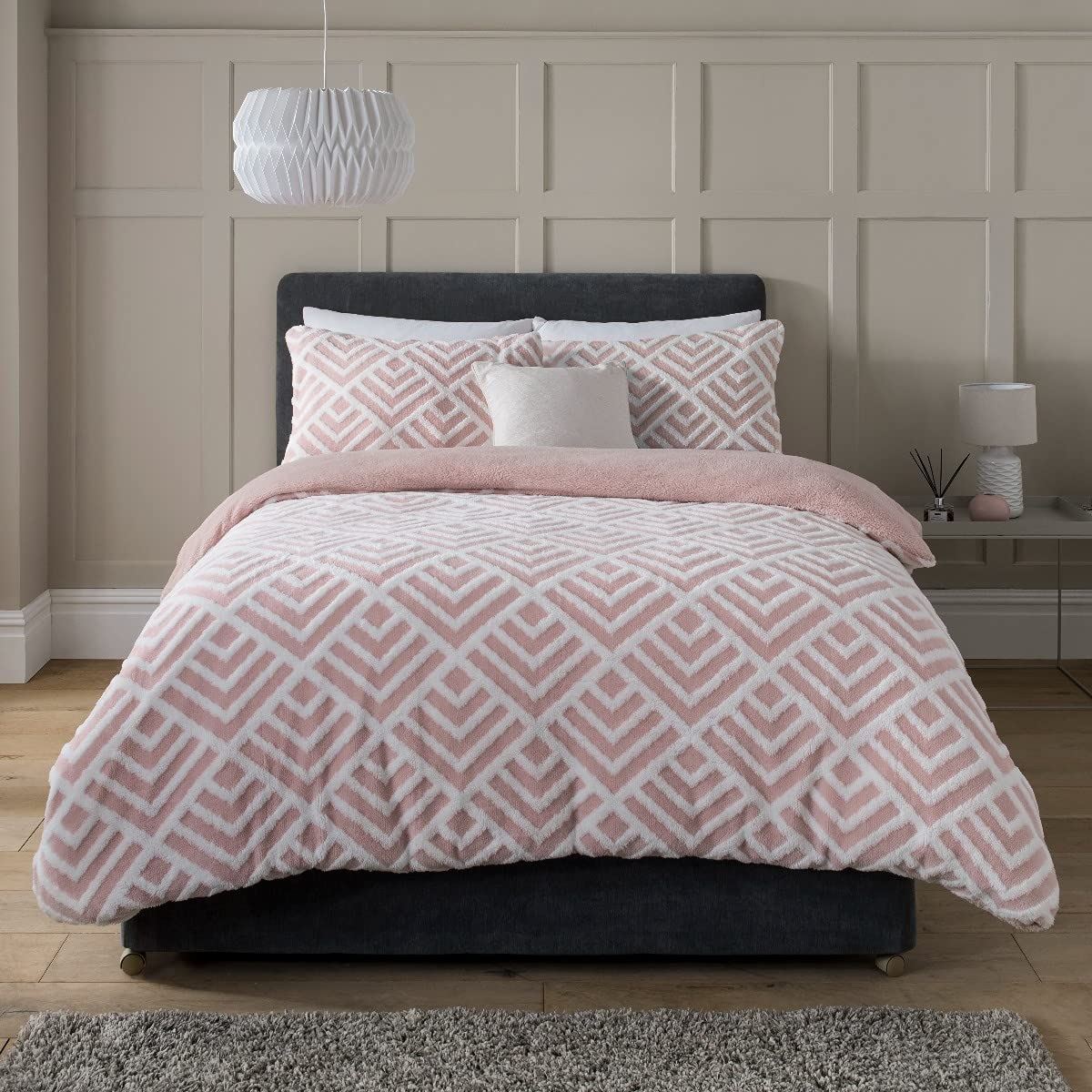 Sleepdown Geometric Jacquard Fleece Double Duvet Cover Set with 2 Pillowcases