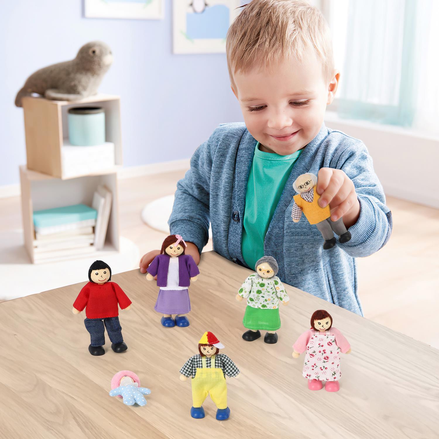 SOKA Happy Family 7-Piece Dollhouse Family Figure Set
