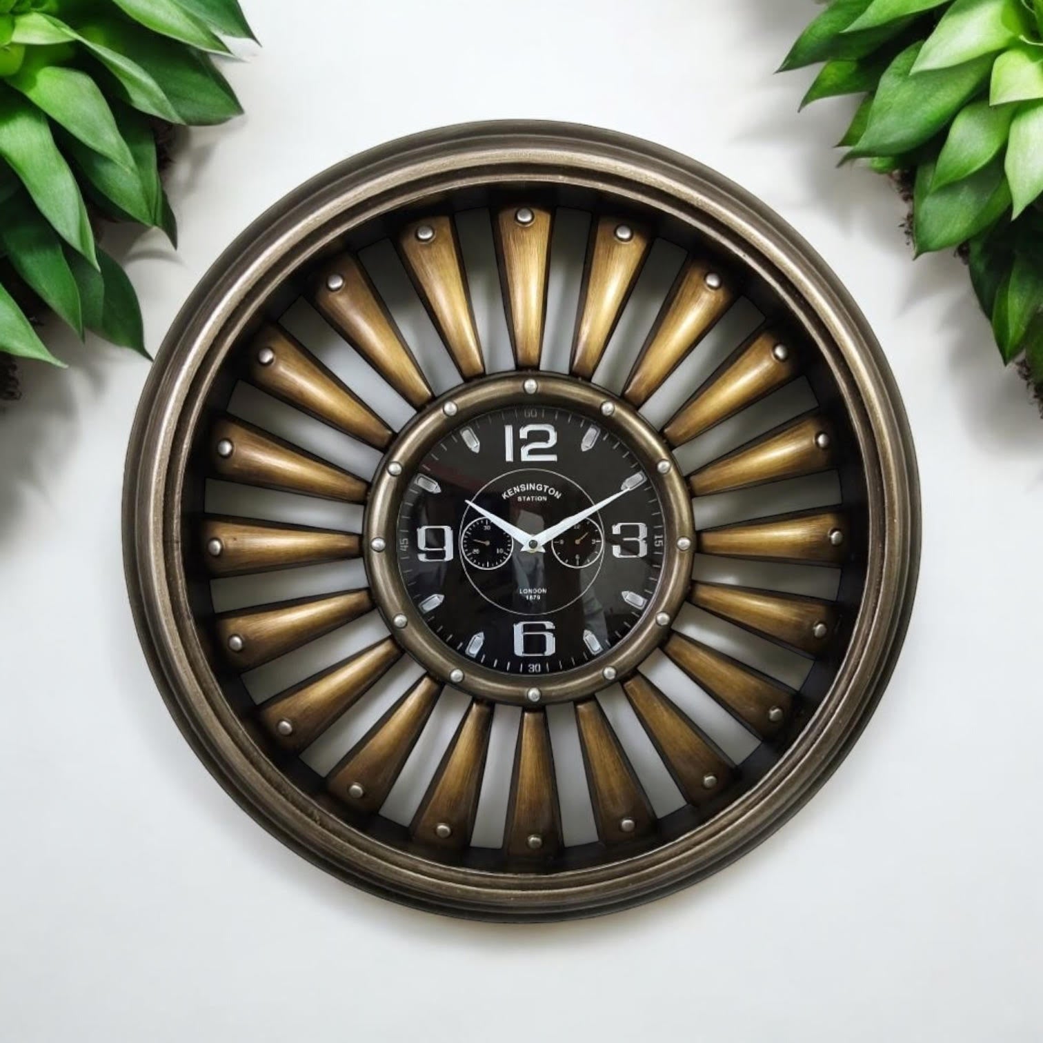 MSL 63cm Wall Clock - Ray Design, Hanging Hook, AA Battery Required