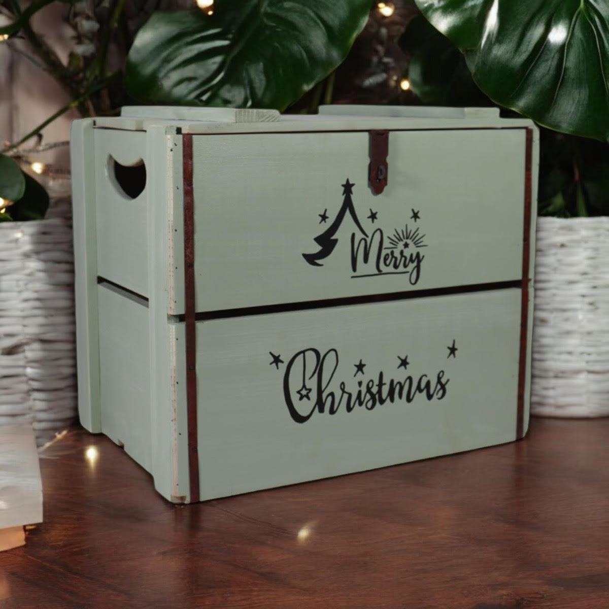 MSL 42cm Rustic Green Wooden Christmas Box with Lift-Up Lid, Hand Finished