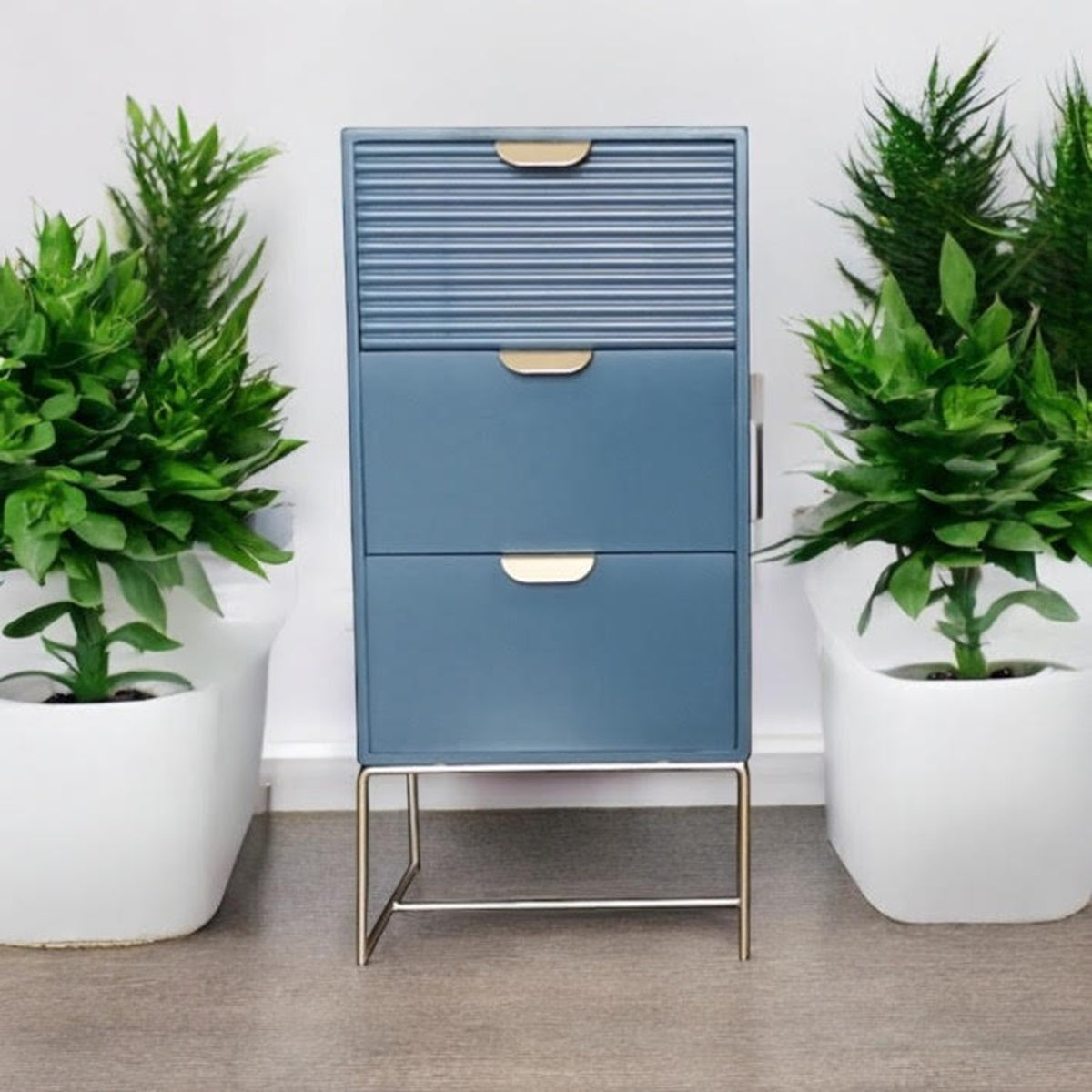 MSL 64cm Blue Wooden 3-Drawer Bedside Table with Scalloped Edge Design