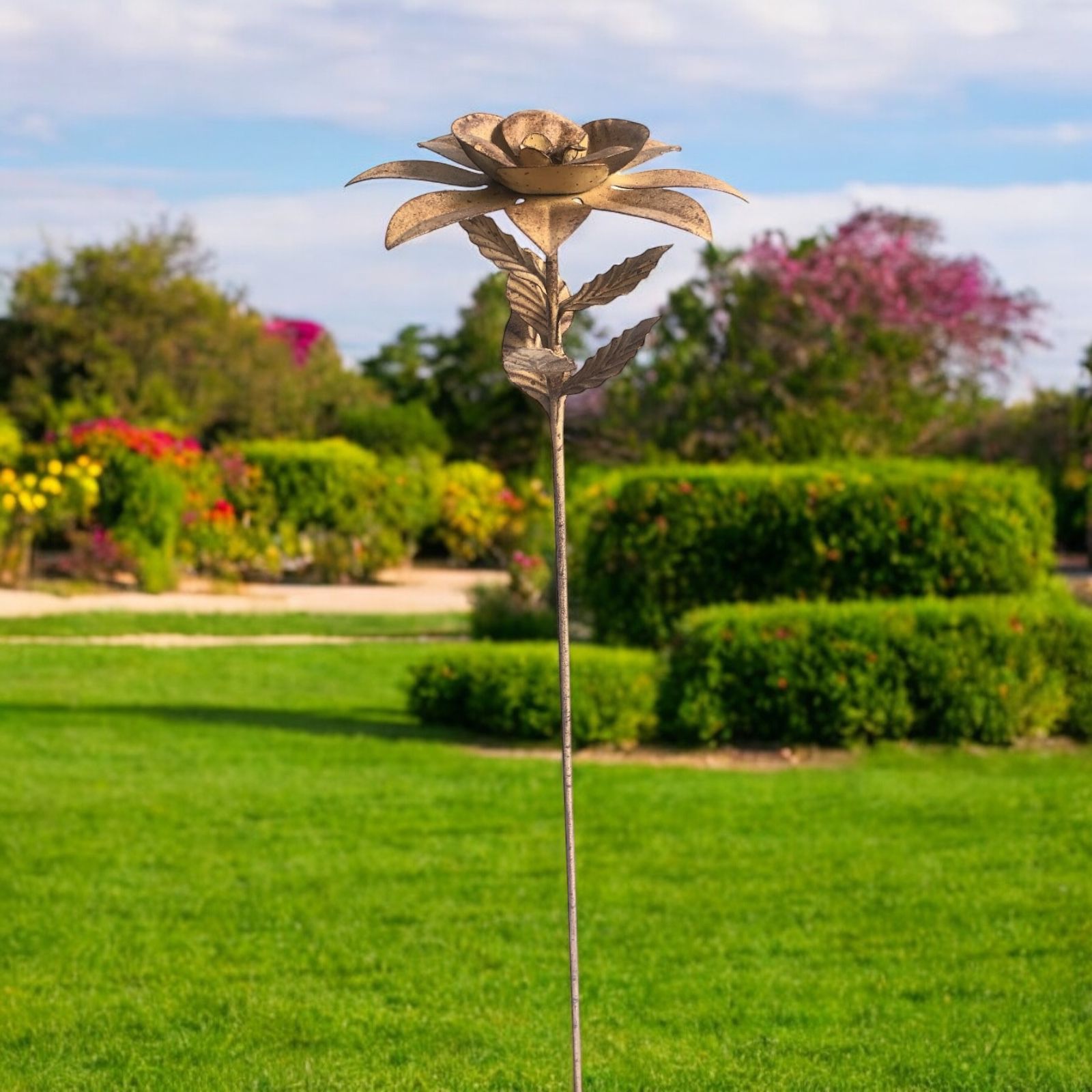 MSL 71cm Decorative Garden Stake with Distressed Finish