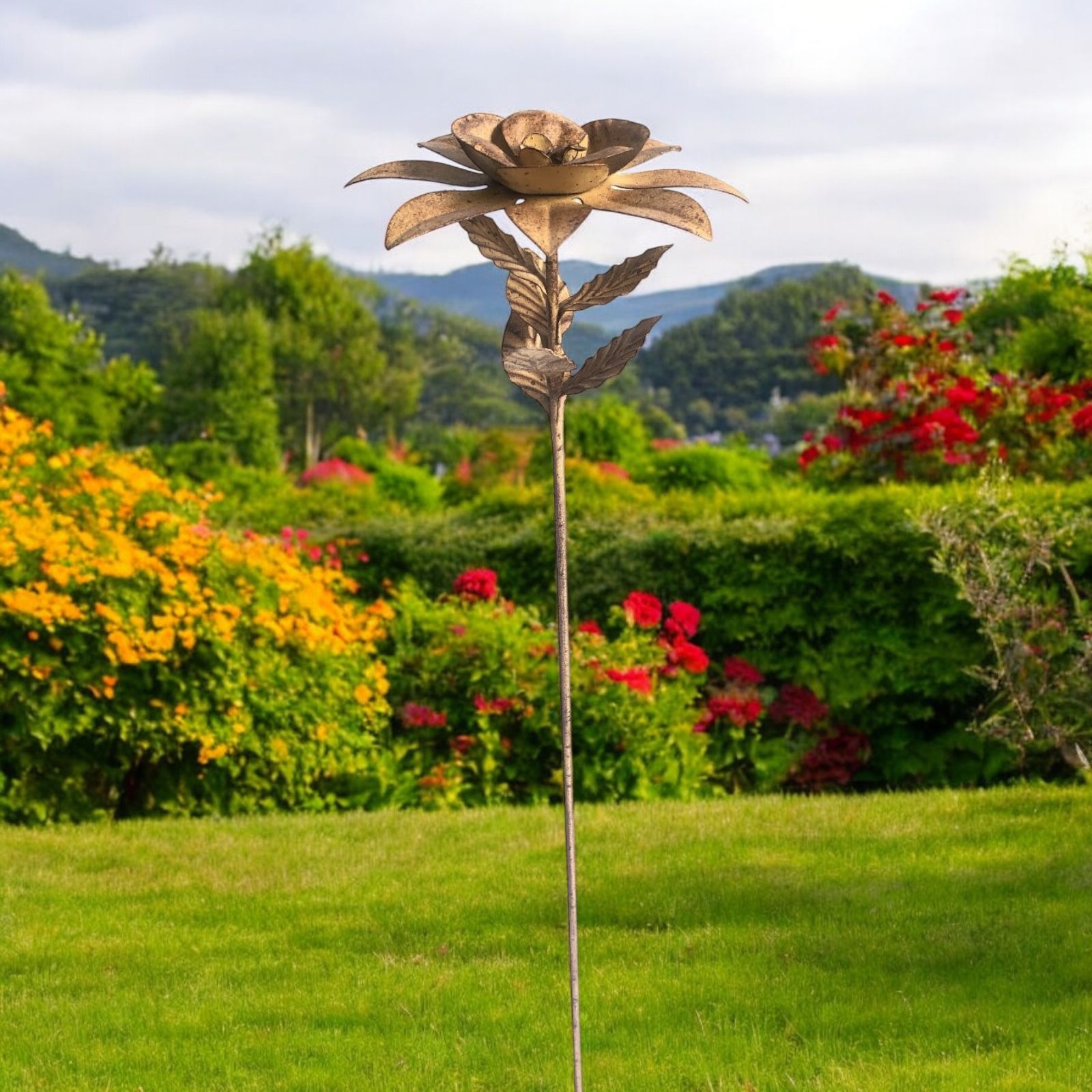 MSL 71cm Decorative Garden Stake with Distressed Finish