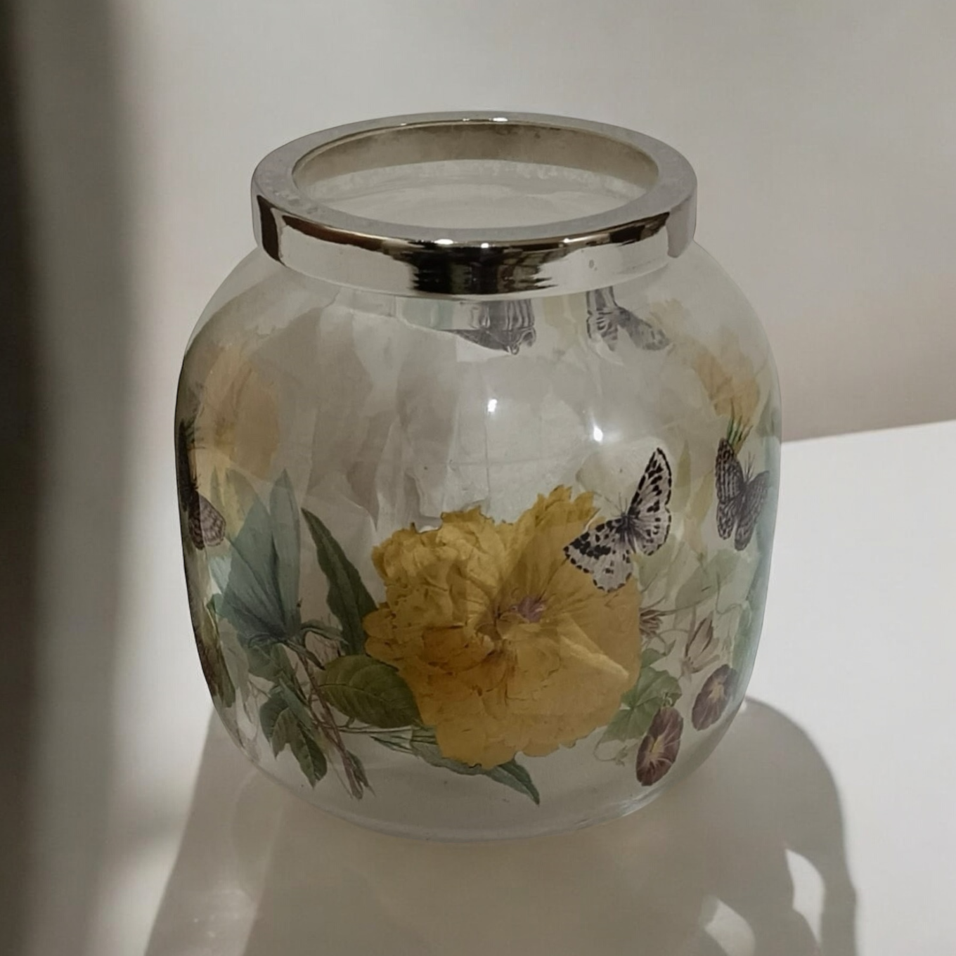 MSL 13cm Glass Flower Vase for Elegant Flower Display
