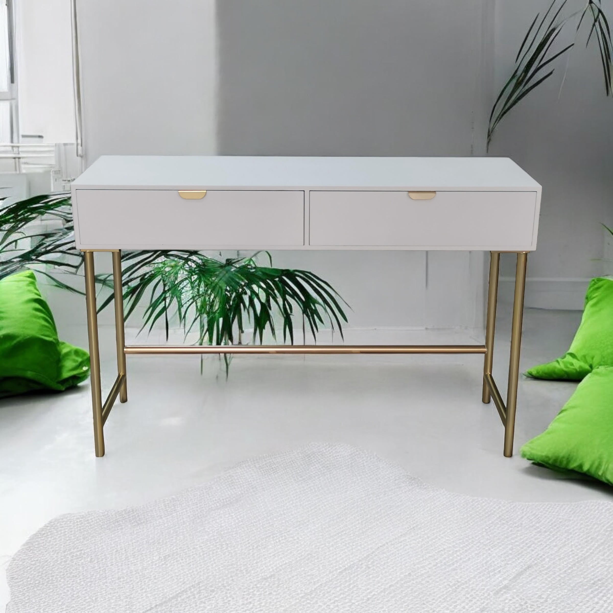 MSL White Wooden Side Table with Scalloped Edge Design