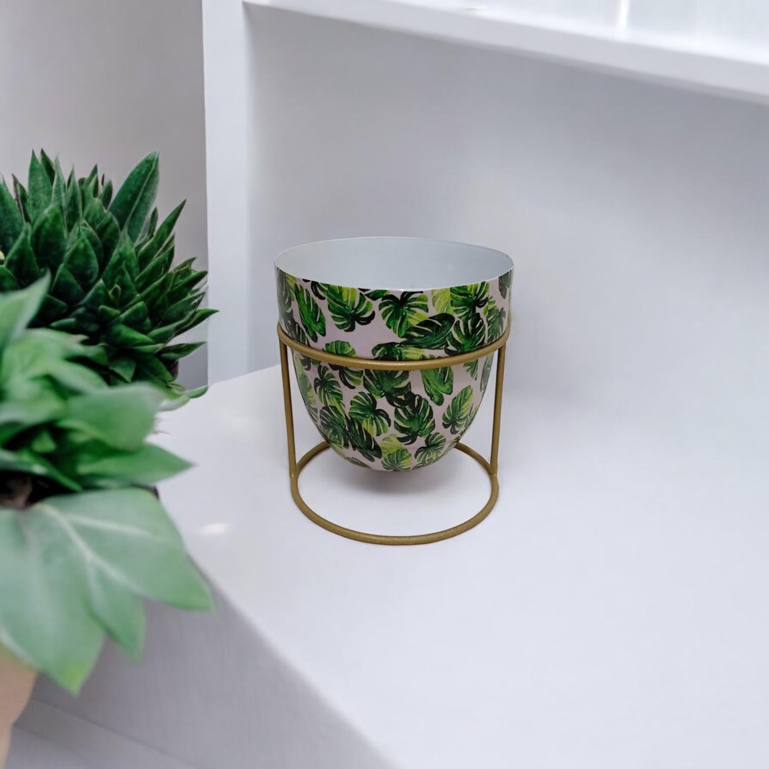MSL 13cm Iron Planter on Stand