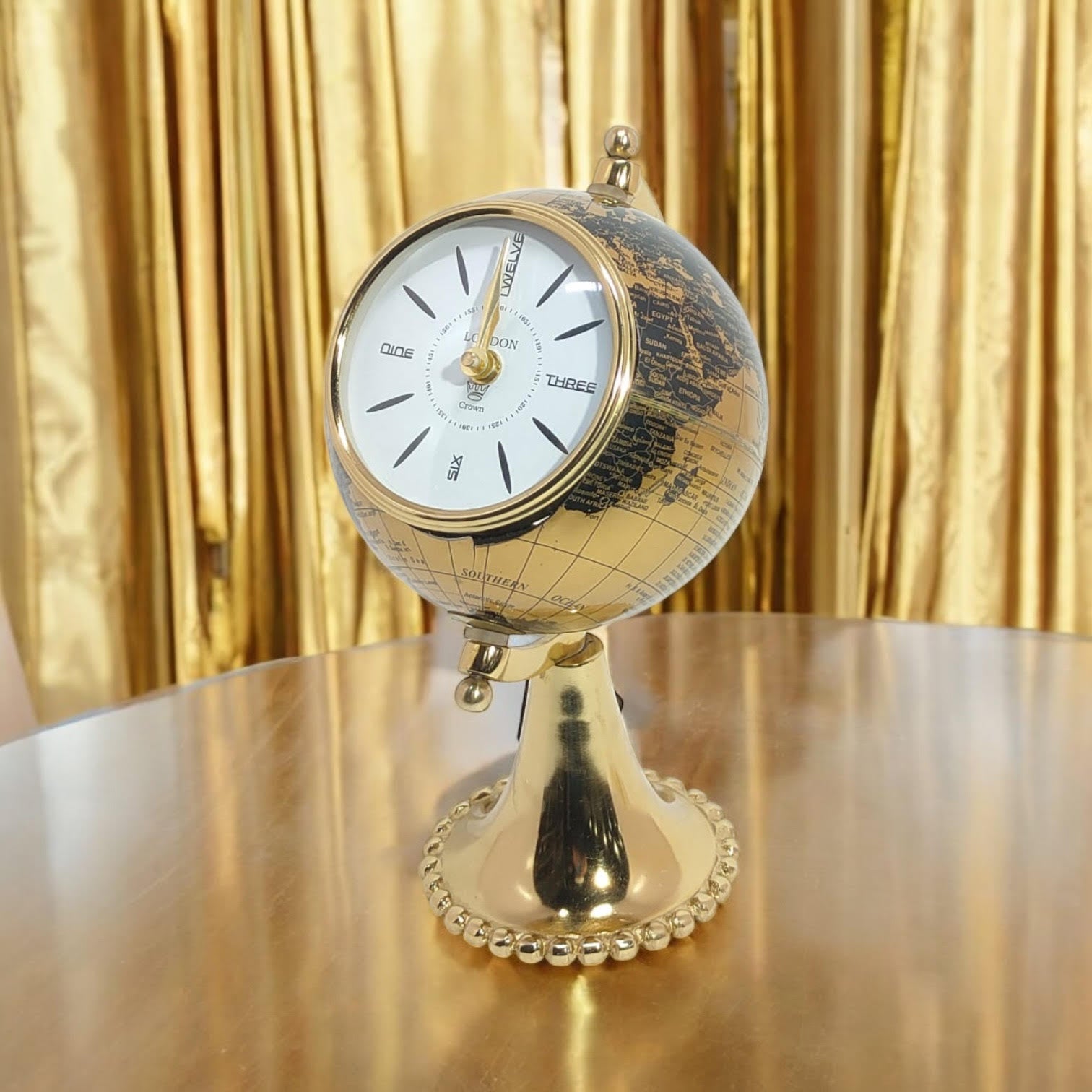 MSL Hand Finished Table Clock with Globe Design, 1 AA Battery