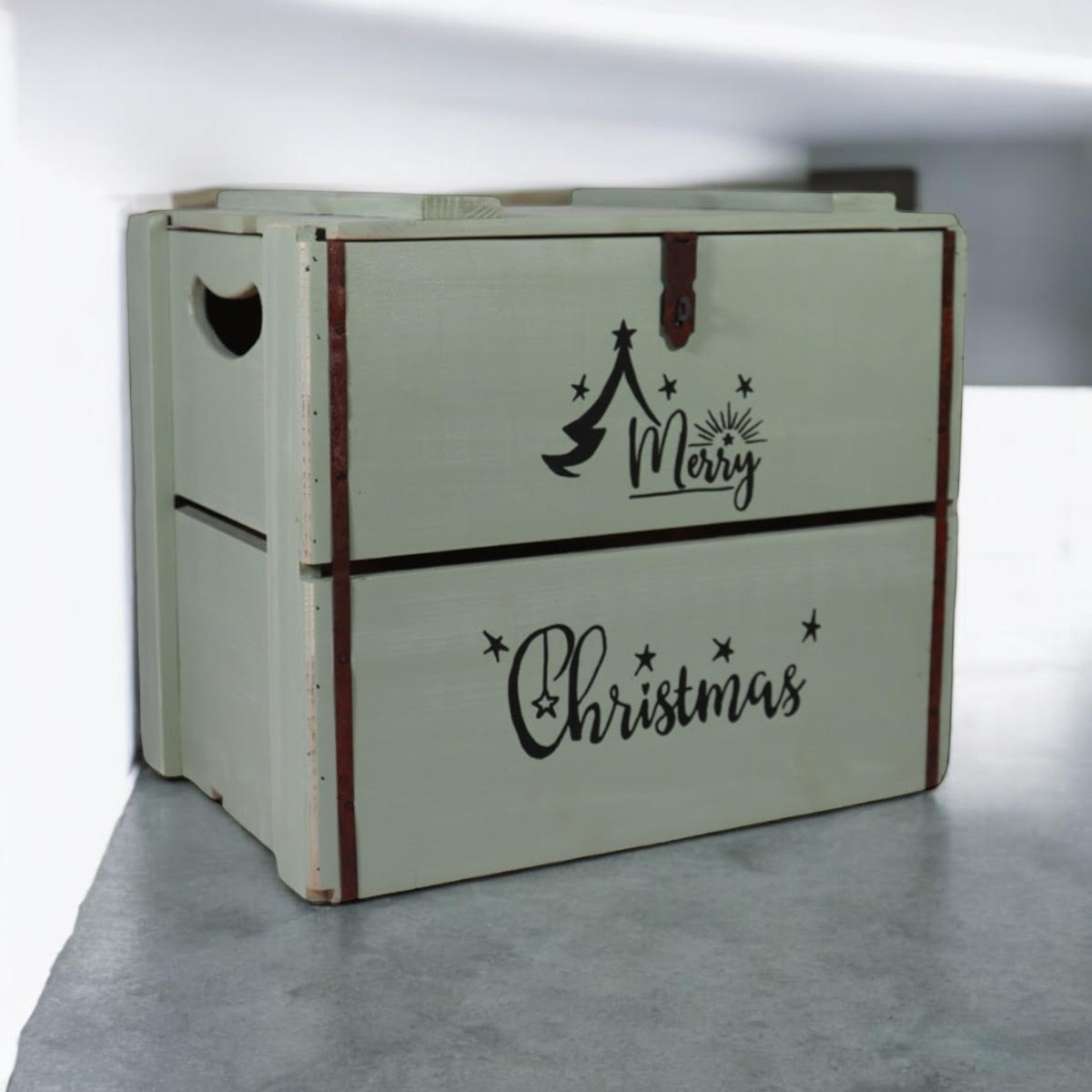 MSL 42cm Rustic Green Wooden Christmas Box with Lift-Up Lid, Hand Finished