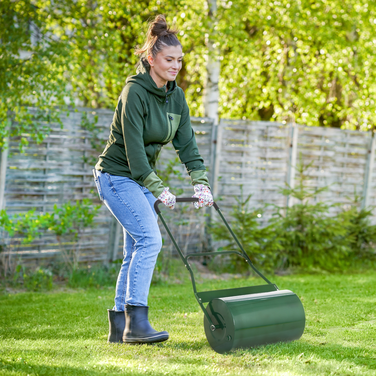Outsunny Metal Lawn Grass Roller with Black Rubber Handle, 40L Water or Sand Capacity