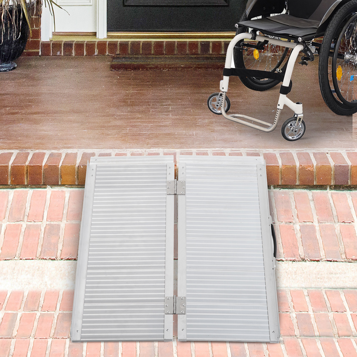 HOMCOM Portable Folding Aluminium Wheelchair Ramp with Carry Handle, Anti-Slip Surface, Guardrails, 270kg Max Load