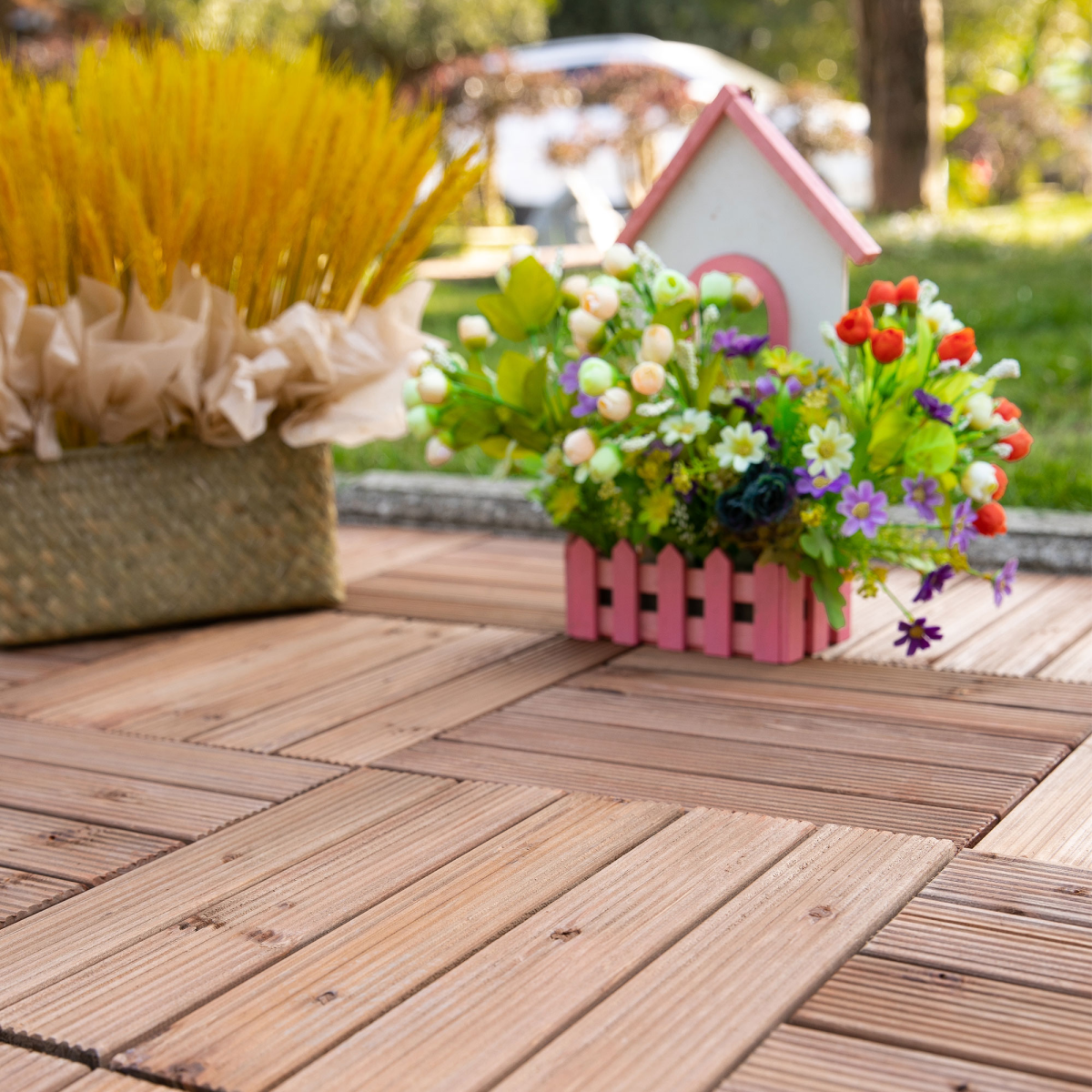 Outsunny 27-Piece Solid Wood Interlocking Deck Tiles DIY Flooring Set