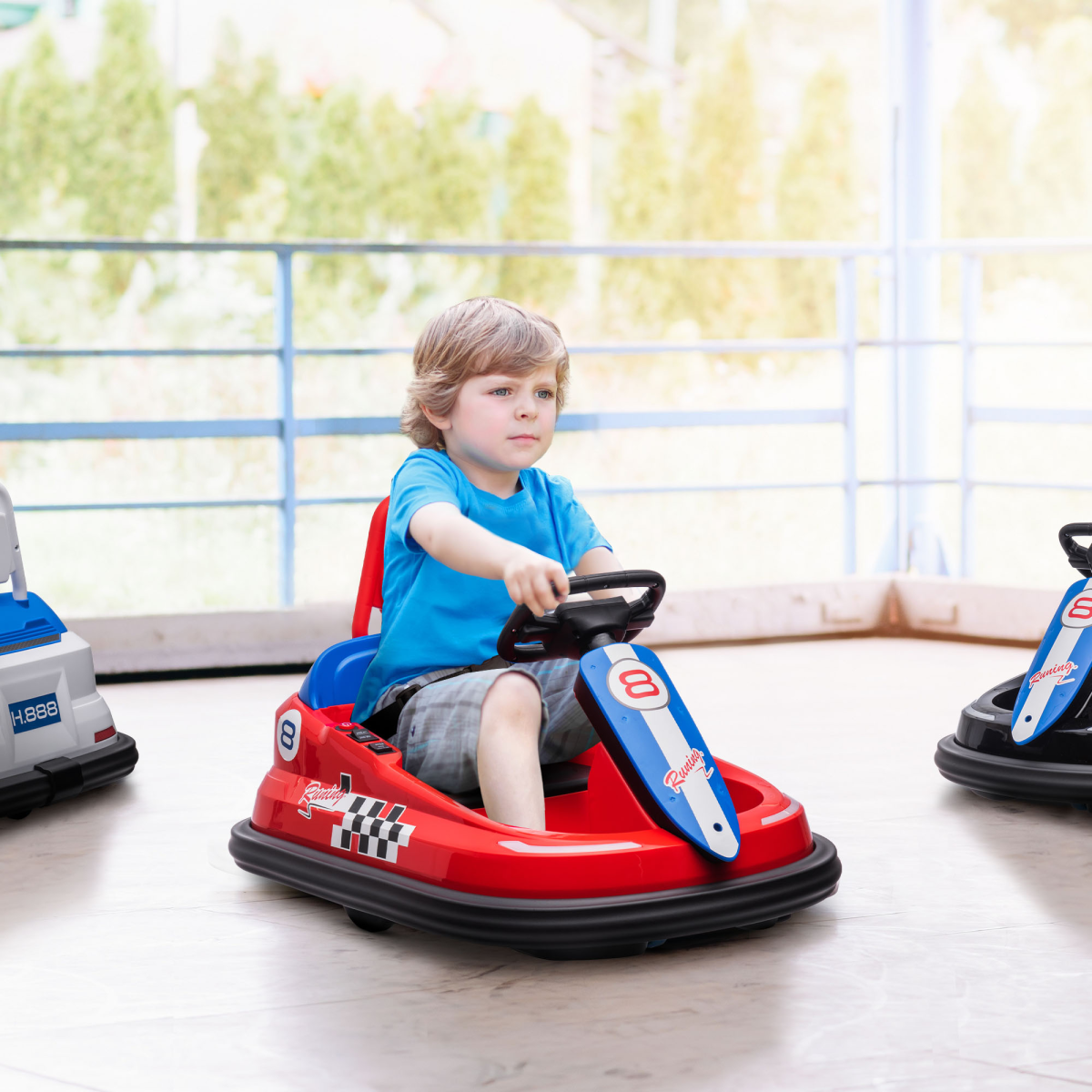 HOMCOM 6V Kids Bumper Car, 360° Spin, 2 Speeds, Music & Horn