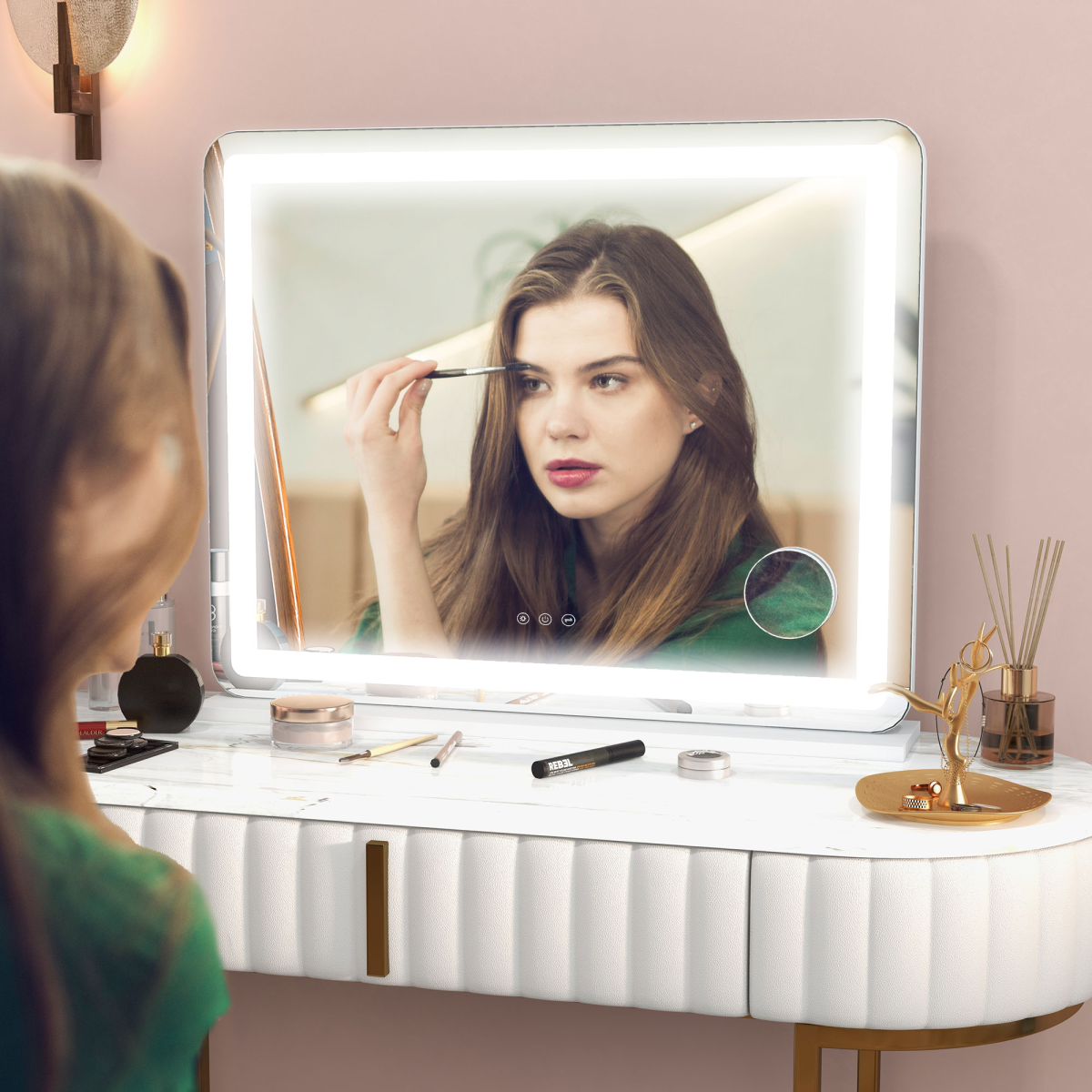 HOMCOM LED Vanity Mirror with 10X Magnifier, USB Port, White