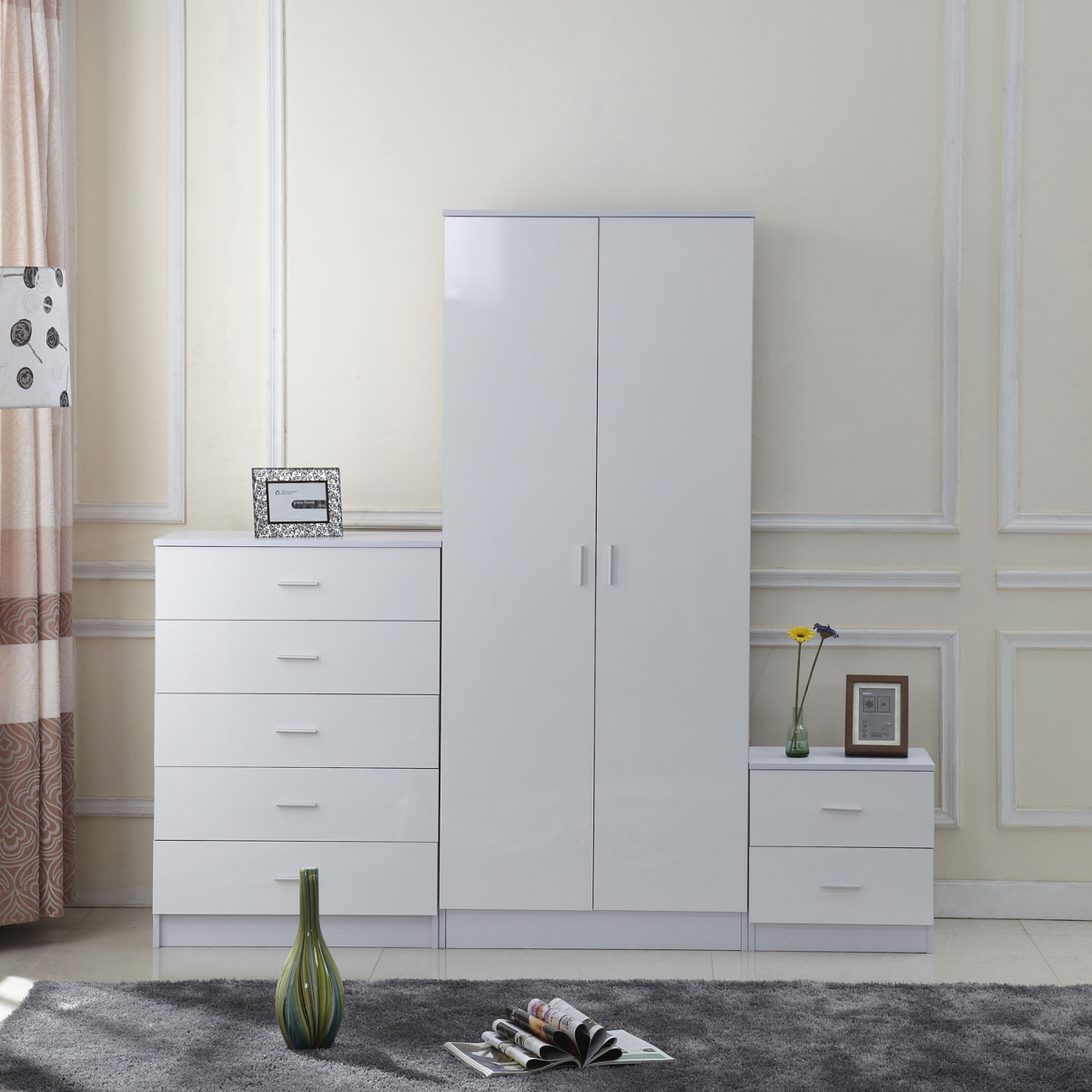 HOMCOM White High Gloss 3-Piece Bedroom Furniture Set with 2-Door Wardrobe, 5-Drawer Chest and 2-Drawer Bedside Table
