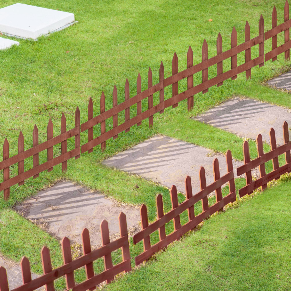 Outsunny Pack of 12 Fir Wood Garden Border Fence, Rustic Brown