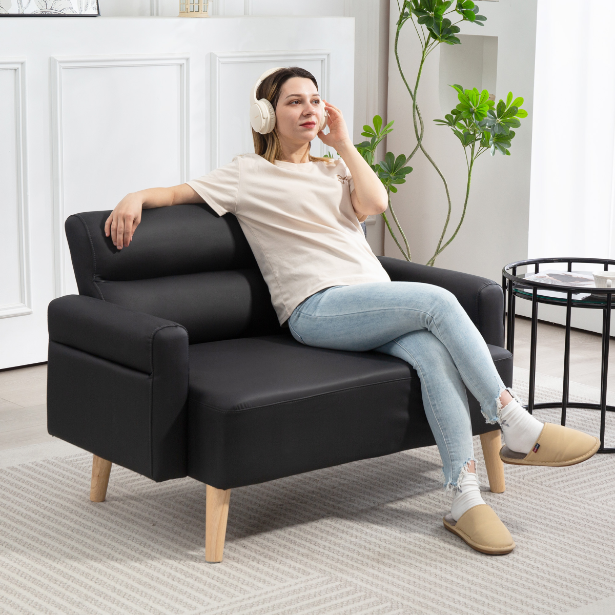 HOMCOM 2 Seater Faux Leather Sofa with Rubber Wood Legs, Black